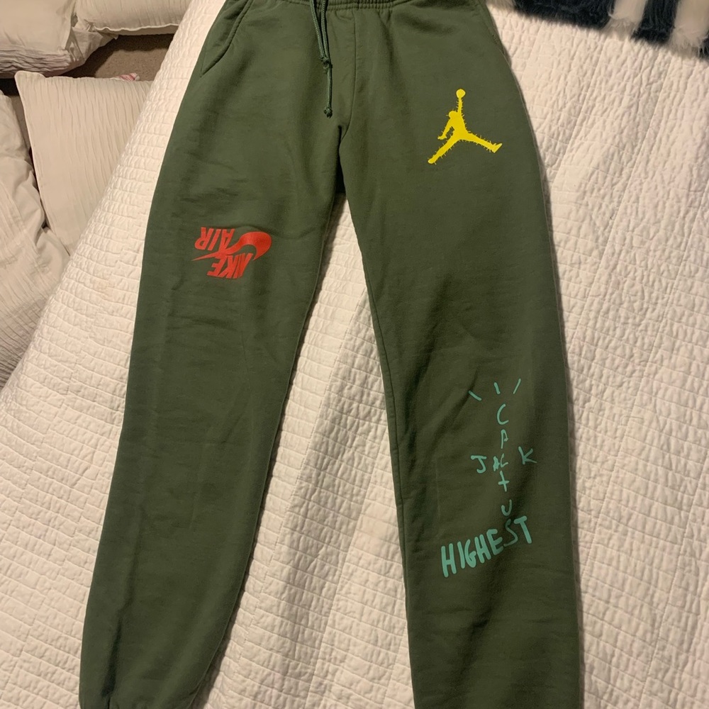 Cactus Jack Highest in the Room x Jordan/Nike Collab green sweatpants - Picture 4 of 6